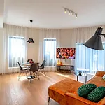 Artisa Riia Str 20b Luxury Penthouse * Тарту